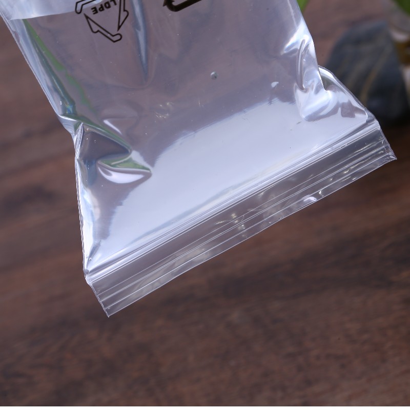 Customizable LLDPE transparent self sealing bag